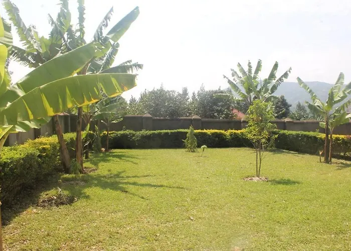Blt Residence - Kasese A Serene And Tranquil Home